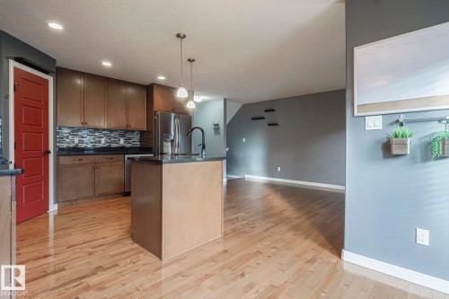 819 172 Street, Edmonton, AB - Indoor Photo Showing Kitchen
