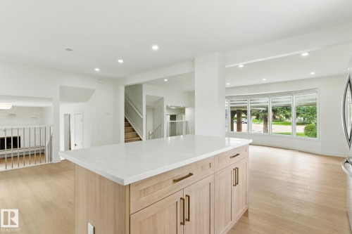 2011 89 Street, Edmonton, AB - Indoor