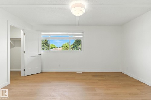 2011 89 Street, Edmonton, AB - Indoor Photo Showing Other Room