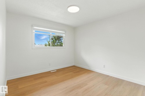 2011 89 Street, Edmonton, AB - Indoor Photo Showing Other Room