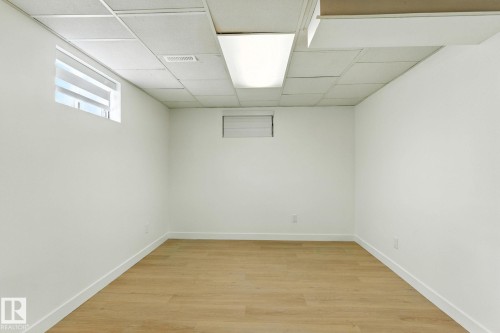 2011 89 Street, Edmonton, AB - Indoor Photo Showing Other Room