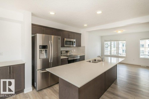 838 Daniels Way, Edmonton, AB - Indoor Photo Showing Kitchen With Double Sink