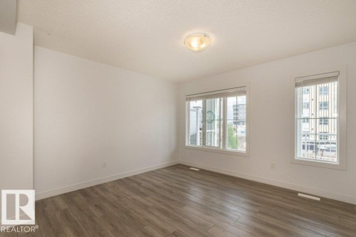 838 Daniels Way, Edmonton, AB - Indoor Photo Showing Other Room