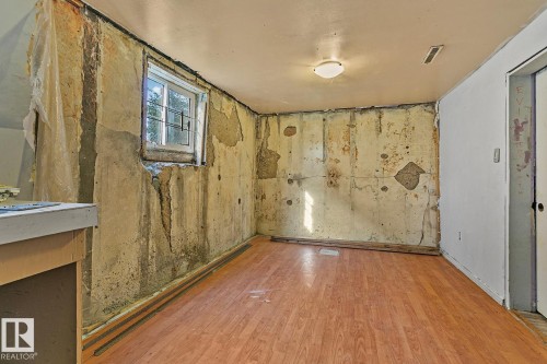 9221 110 Avenue, Edmonton, AB - Indoor Photo Showing Other Room