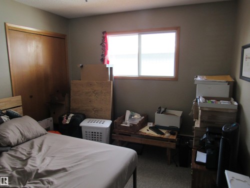 5016 51 Street, Barrhead, AB - Indoor Photo Showing Bedroom