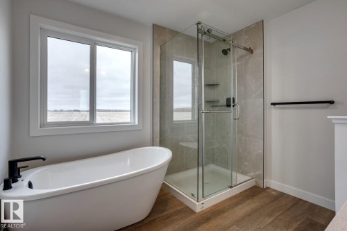 165 Caledon Crescent, Spruce Grove, AB - Indoor Photo Showing Bathroom