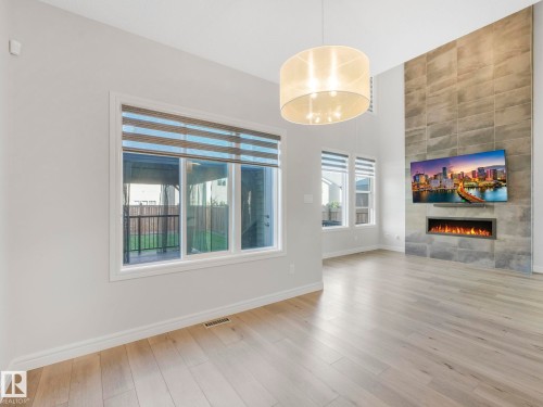 9919 223 Street, Edmonton, AB - Indoor