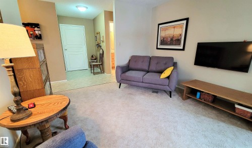 206 10826 113 Street, Edmonton, AB - Indoor