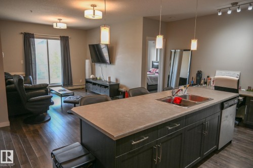 201 812 Welsh Drive, Edmonton, AB - Indoor Photo Showing Other Room