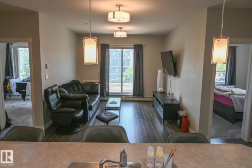 201 812 Welsh Drive, Edmonton, AB - Indoor