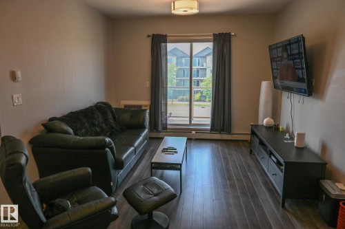 201 812 Welsh Drive, Edmonton, AB - Indoor Photo Showing Other Room
