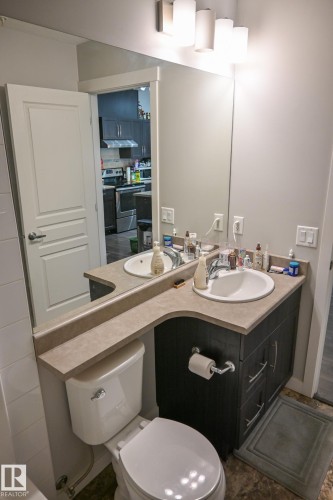 201 812 Welsh Drive, Edmonton, AB - Indoor Photo Showing Bathroom