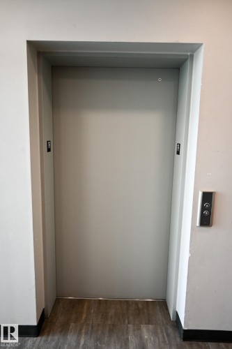 201 812 Welsh Drive, Edmonton, AB - Indoor Photo Showing Other Room