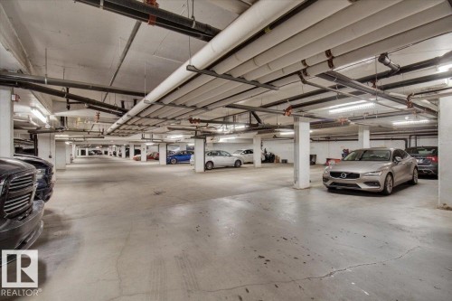 332 1520 Hammond Gate, Edmonton, AB - Indoor Photo Showing Garage