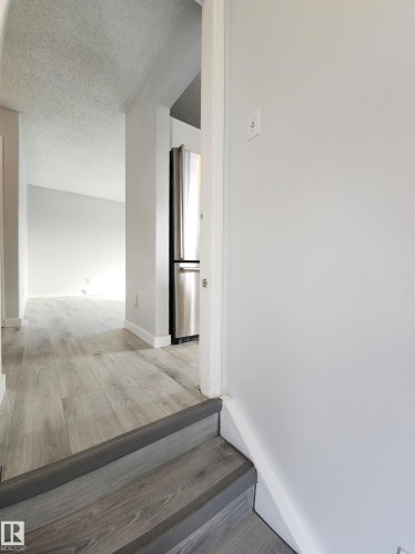 3014 132 Avenue, Edmonton, AB - Indoor Photo Showing Other Room