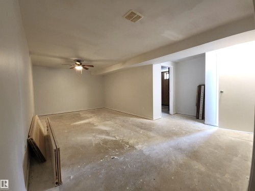 3014 132 Avenue, Edmonton, AB - Indoor Photo Showing Other Room