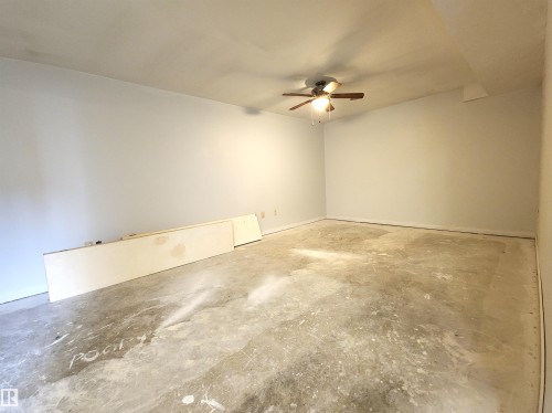 3014 132 Avenue, Edmonton, AB - Indoor Photo Showing Other Room