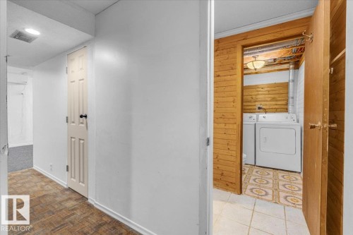 3123 138 Avenue, Edmonton, AB - Indoor Photo Showing Laundry Room