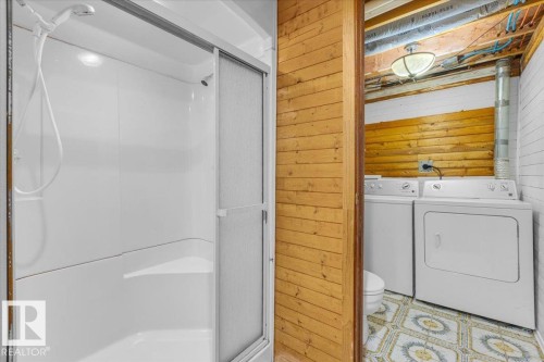 3123 138 Avenue, Edmonton, AB - Indoor Photo Showing Laundry Room