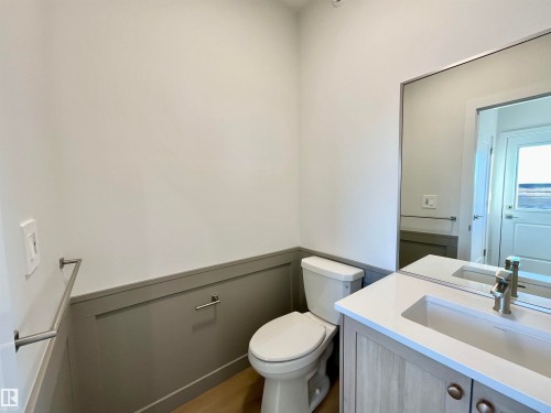 61 Sienna Boulevard, Fort Saskatchewan, AB - Indoor Photo Showing Bathroom