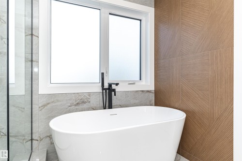 3221 Pelerin Crescent, Beaumont, AB - Indoor Photo Showing Bathroom