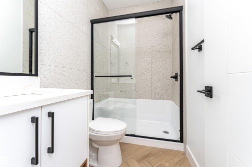 3221 Pelerin Crescent, Beaumont, AB - Indoor Photo Showing Bathroom