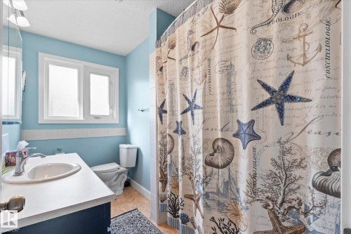 4911 46 St, Evansburg, AB - Indoor Photo Showing Bathroom