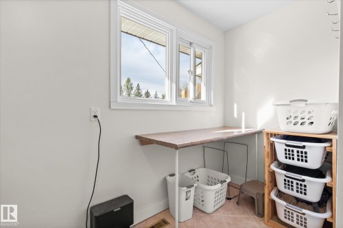 4911 46 St, Evansburg, AB - Indoor Photo Showing Other Room