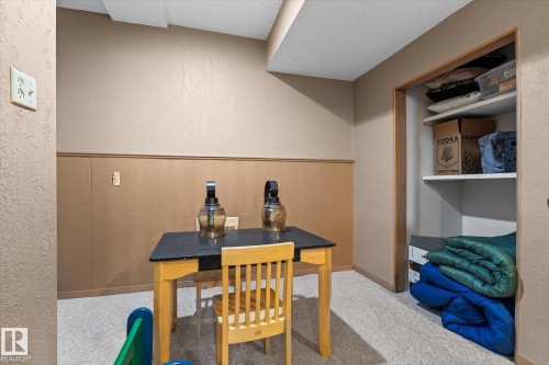 4911 46 St, Evansburg, AB - Indoor