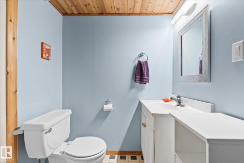 4911 46 St, Evansburg, AB - Indoor Photo Showing Bathroom