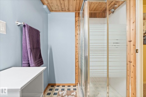 4911 46 St, Evansburg, AB - Indoor