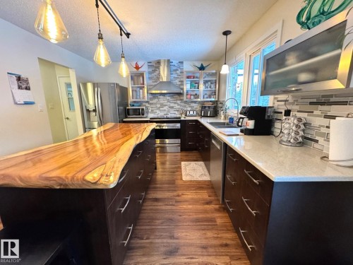 4911 46 St, Evansburg, AB - Indoor Photo Showing Kitchen With Double Sink