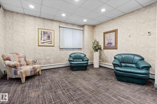 1202 10150 117 Street, Edmonton, AB - Indoor