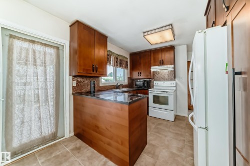 6308 144A Avenue, Edmonton, AB - Indoor Photo Showing Kitchen