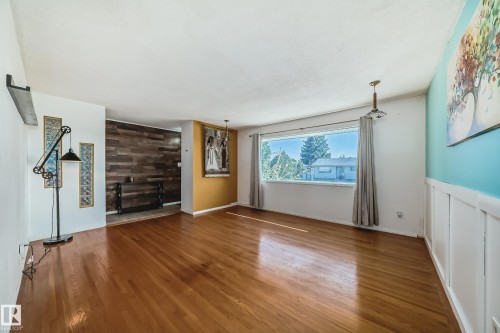 6308 144A Avenue, Edmonton, AB - Indoor