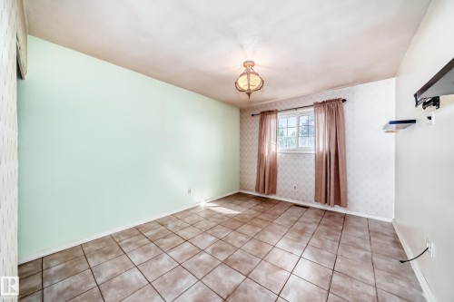 6308 144A Avenue, Edmonton, AB - Indoor Photo Showing Other Room