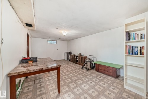 6308 144A Avenue, Edmonton, AB - Indoor Photo Showing Other Room
