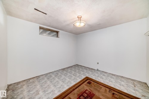 6308 144A Avenue, Edmonton, AB - Indoor Photo Showing Other Room