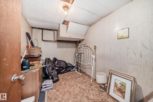 6308 144A Avenue, Edmonton, AB - Indoor