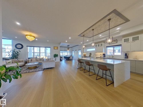 5104 Woolsey Link, Edmonton, AB - Indoor Photo Showing Kitchen With Upgraded Kitchen