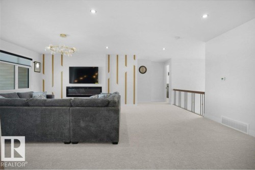 5104 Woolsey Link, Edmonton, AB - Indoor Photo Showing Other Room