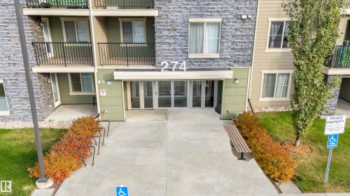 121 274 MCCONACHIE Drive  Edmonton, AB T5Y 3N4