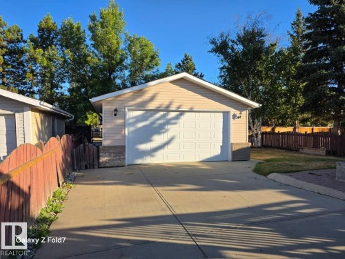 3428 143 Avenue, Edmonton, AB - Outdoor