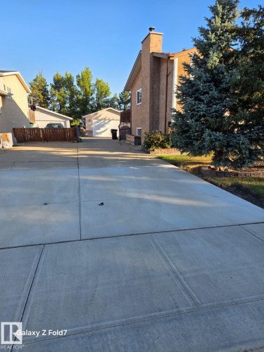 3428 143 Avenue, Edmonton, AB - Outdoor