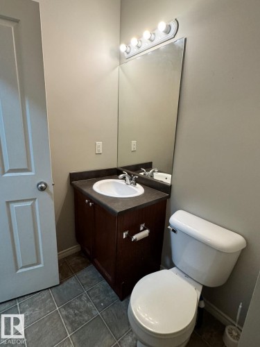 103 3010 33 Avenue, Edmonton, AB - Indoor Photo Showing Bathroom