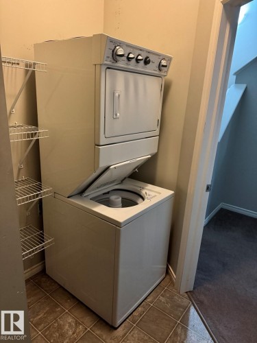 103 3010 33 Avenue, Edmonton, AB - Indoor Photo Showing Laundry Room