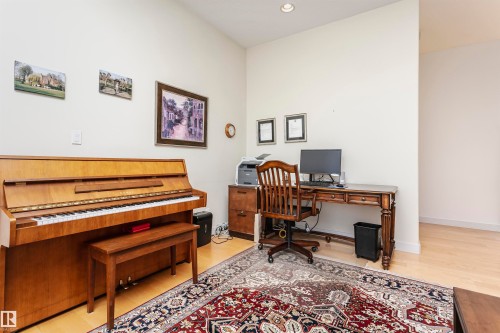 19103 Ellerslie Road, Edmonton, AB - Indoor Photo Showing Office