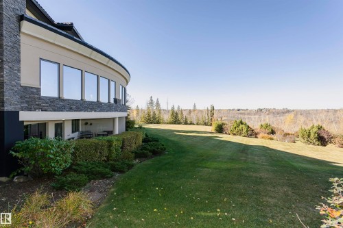 View of green lawn - 19103 Ellerslie Road Sw, Edmonton, AB - Outdoor