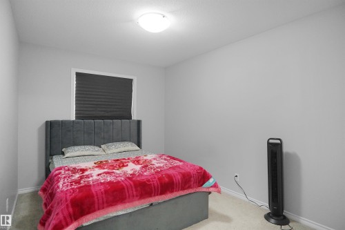 4203 Orchards Drive, Edmonton, AB - Indoor Photo Showing Bedroom