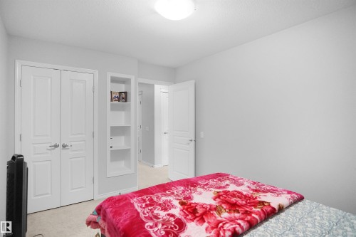 4203 Orchards Drive, Edmonton, AB - Indoor Photo Showing Bedroom